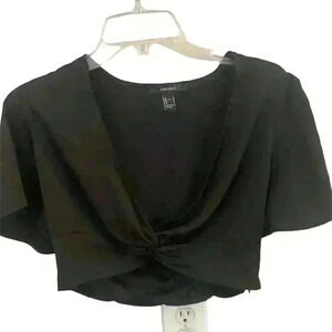 FOREVER 21 black sateen cropped low v-neck size Small